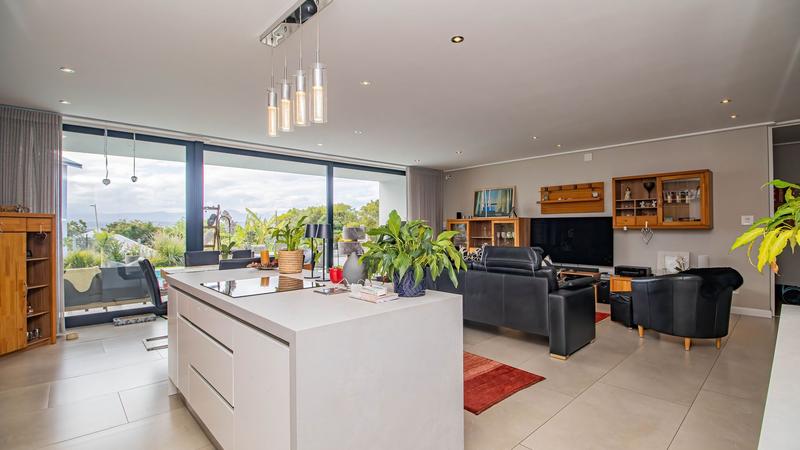 5 Bedroom Property for Sale in Plettenberg Bay Western Cape